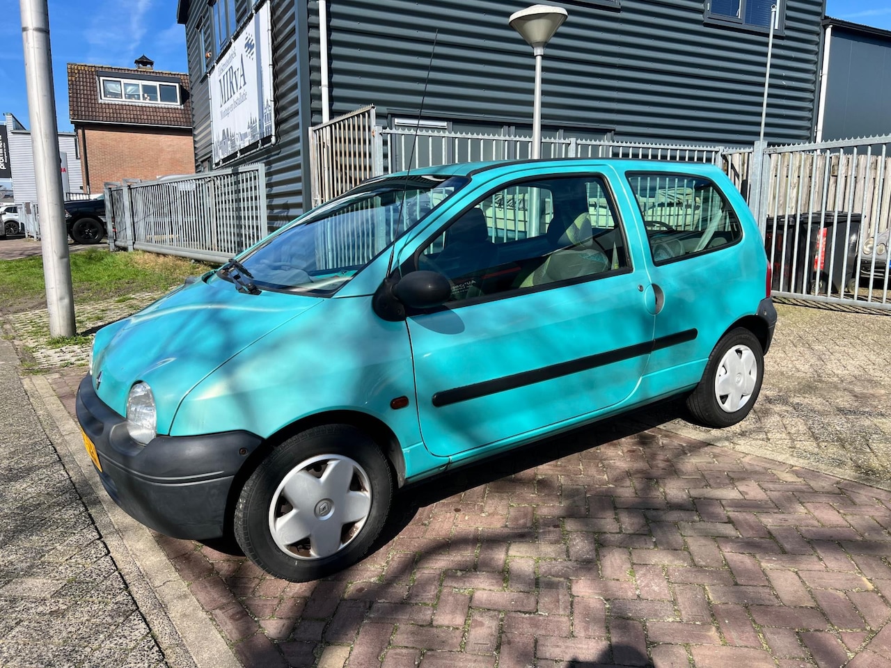 Renault Twingo - 1.2 1.2 - AutoWereld.nl