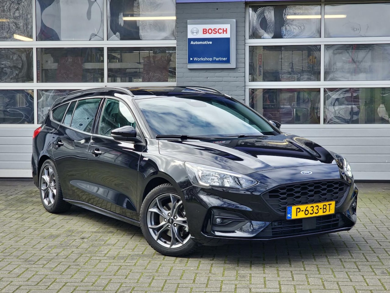 Ford Focus Wagon - 1.0 EcoBoost Hybrid ST Line Business|2022|17-inch|Camera|Clima|Navi|carplay| - AutoWereld.nl