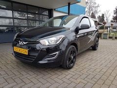 Hyundai i20 - 1200i 16V 3 DEURS AIRCO LM VELGEN