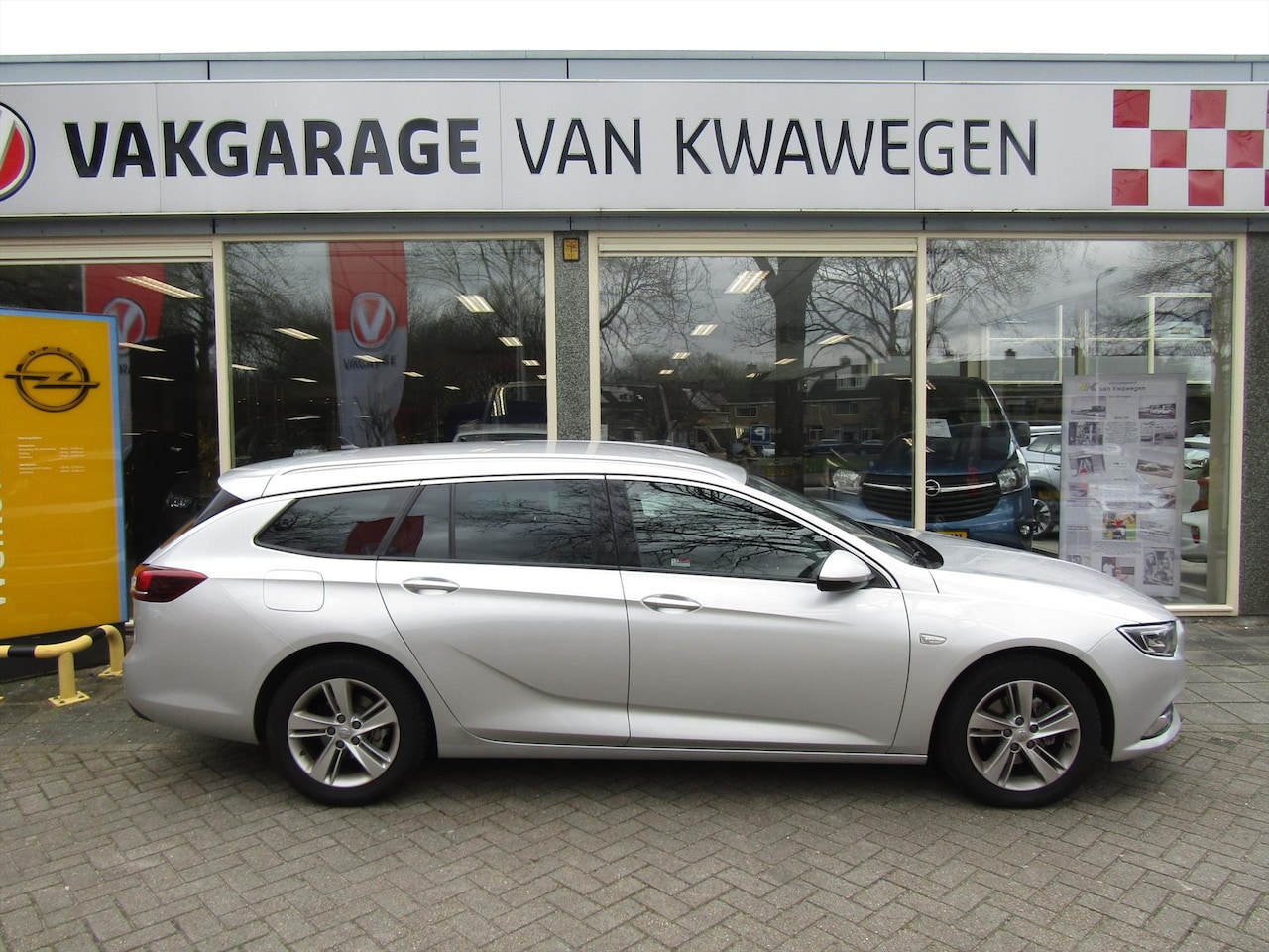 Opel Insignia Sports Tourer - 1.5 TURBO AUTOM. NAVI CAMERA ECC L.M - AutoWereld.nl