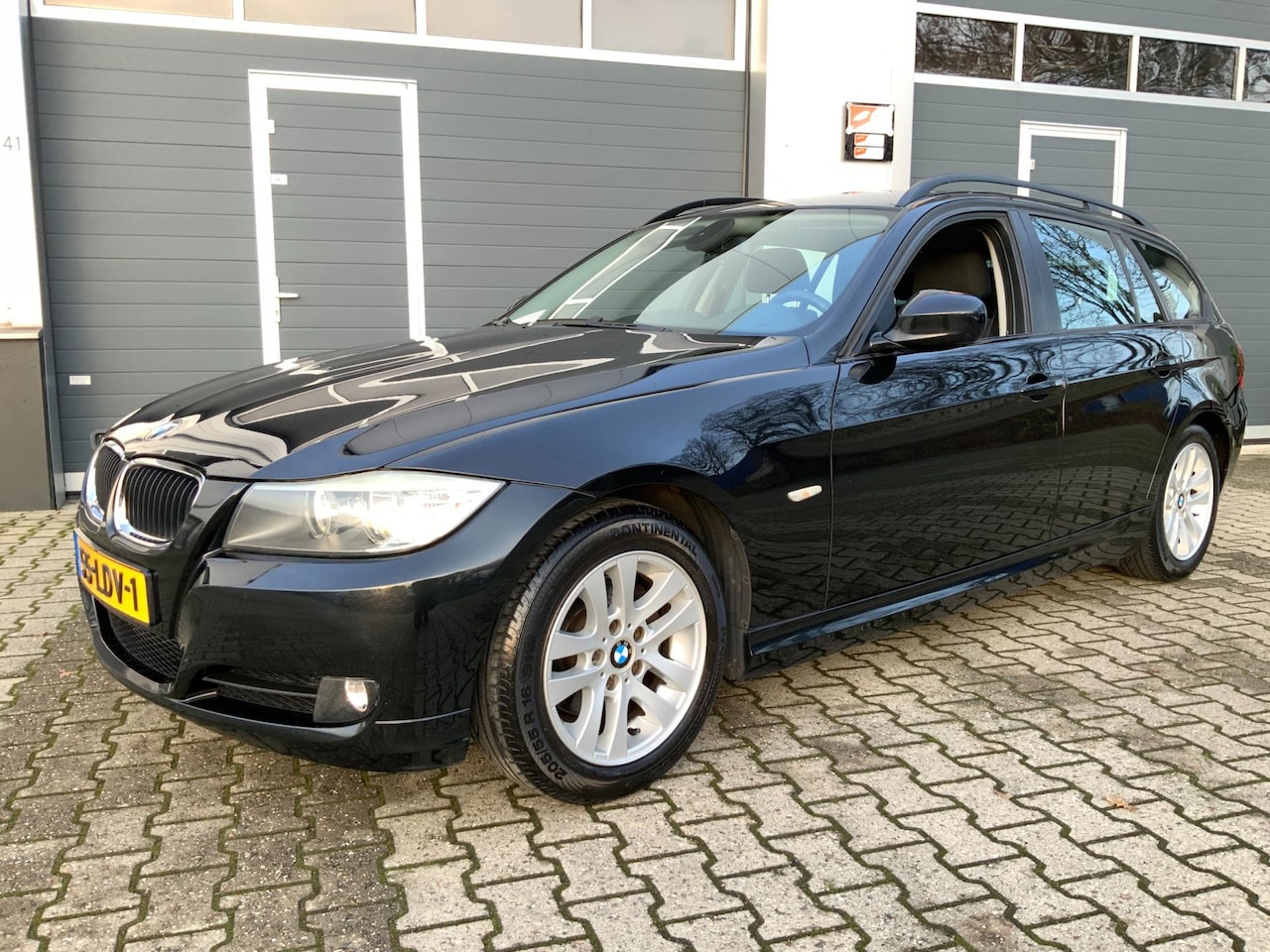 BMW 3-serie Touring - 318i Business Line Navi Trekh. - AutoWereld.nl