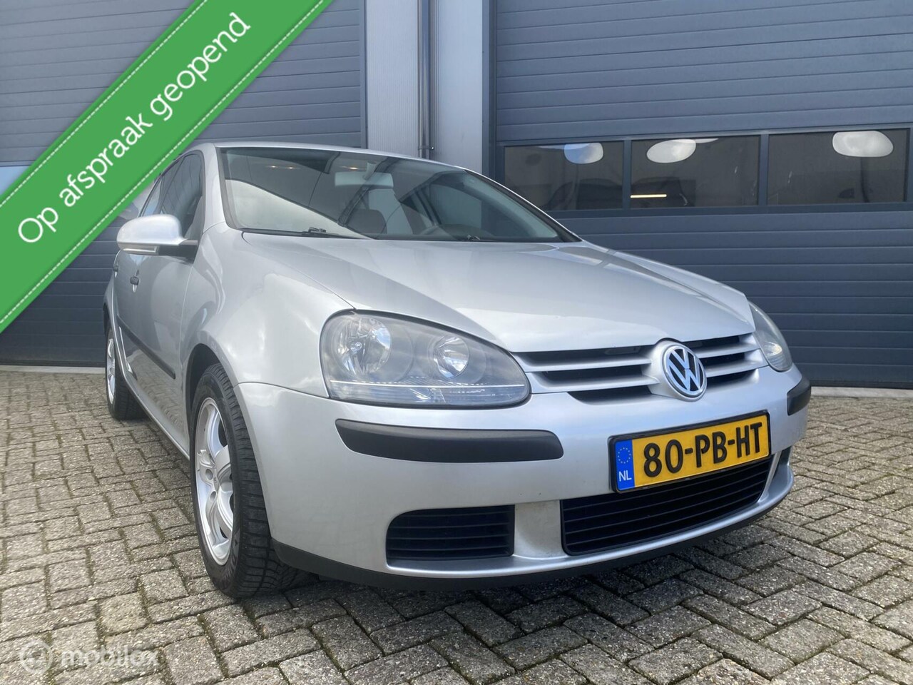 Volkswagen Golf - 1.4 FSI Trendline 5 DEURS - AutoWereld.nl