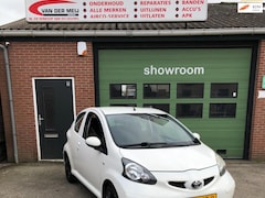 Toyota Aygo - 1.0-12V