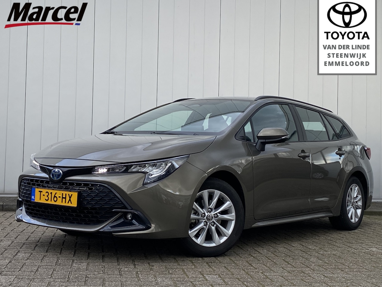 Toyota Corolla Touring Sports - Touring Sports 1.8 Hybrid Active NL Auto Dealer Onderhouden Navi Carplay Clima Cruise - AutoWereld.nl