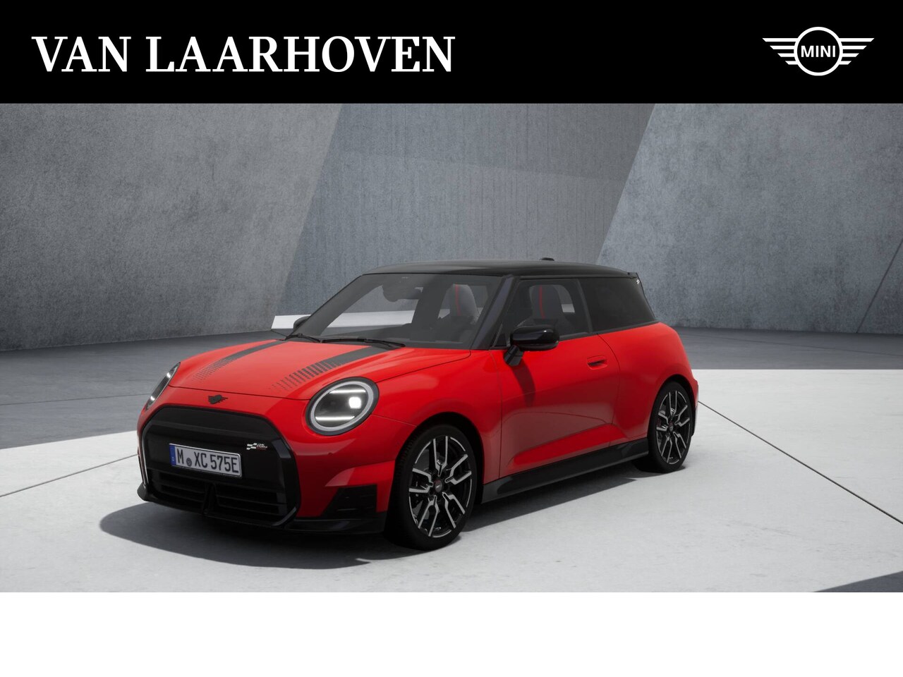 MINI Cooper - Hatchback E JCW 40.7 kWh / Panoramadak / Verwarmd stuurwiel / Comfort Access / LED / Stoel - AutoWereld.nl