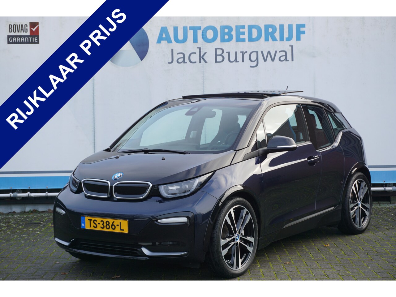 BMW i3 - S iPerformance 94Ah 33 kWh Panodak | PDC | Stoelverwarming *All in prijs* - AutoWereld.nl