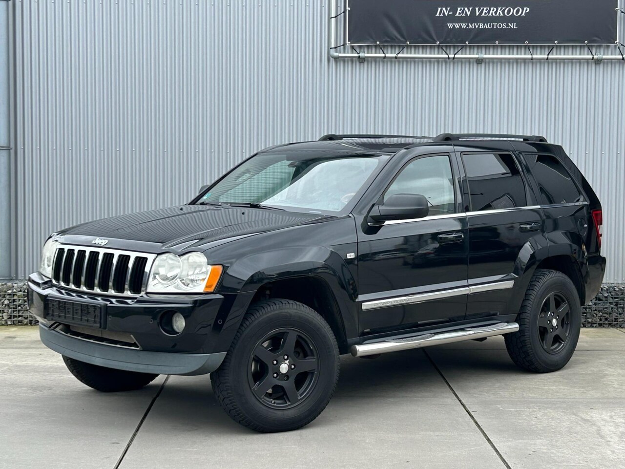 Jeep Grand Cherokee - 3.0 V6 CRD Laredo 3.0 V6 CRD Laredo, Leder, Airco, Trekhaak, Youngtimer - AutoWereld.nl