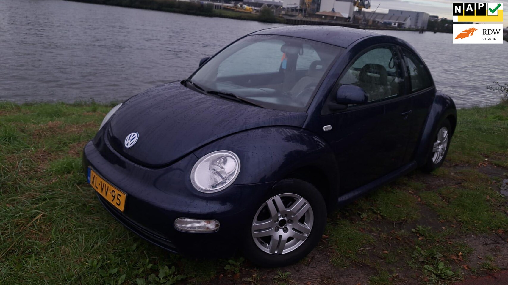 Volkswagen New Beetle - 2.0 Highline 2.0 Highline - AutoWereld.nl