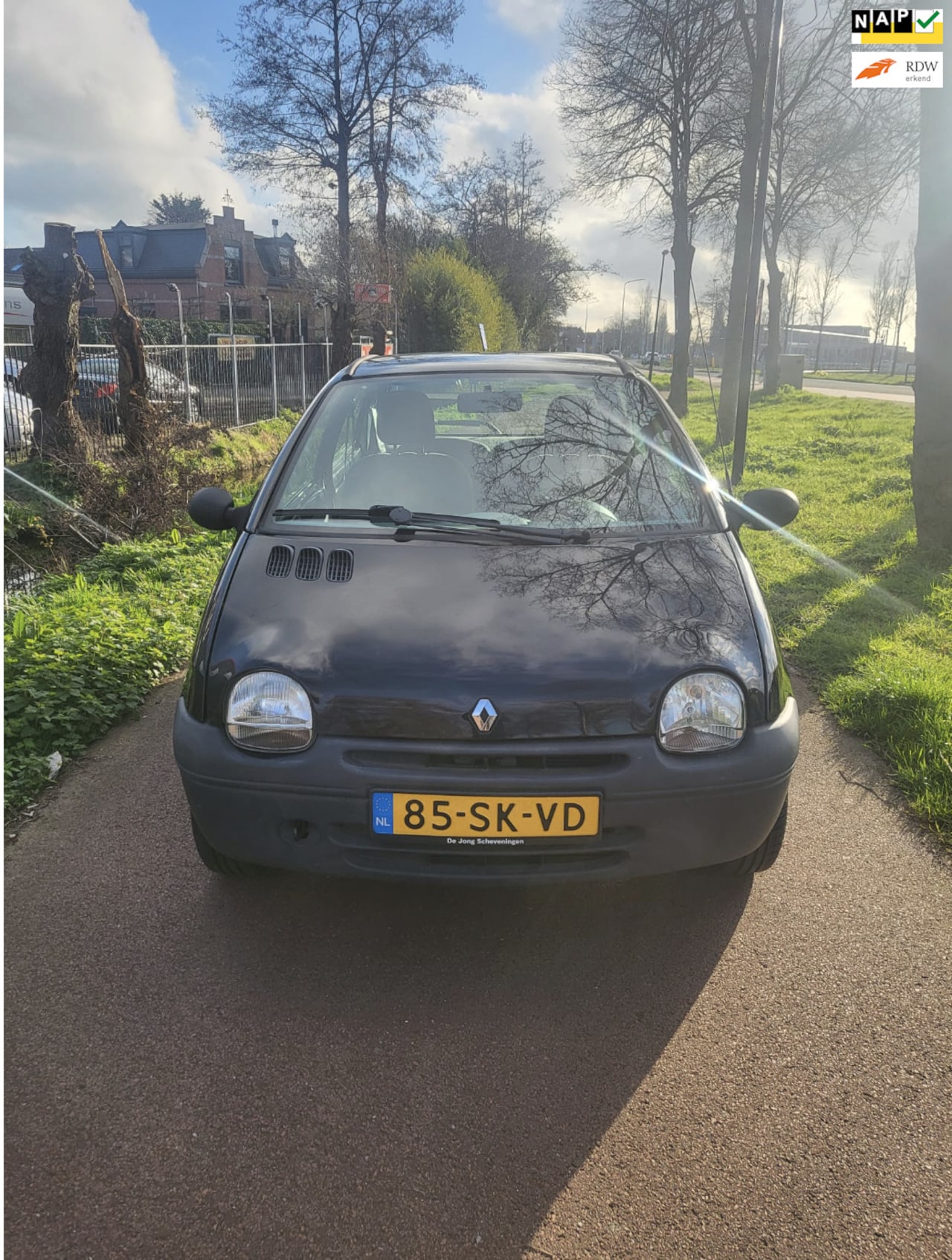 Renault Twingo - 1.2 Lazuli Met Apk - AutoWereld.nl