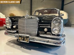 Mercedes-Benz 220 - 220S 4 DEURS SEDAN AUTOMATIC