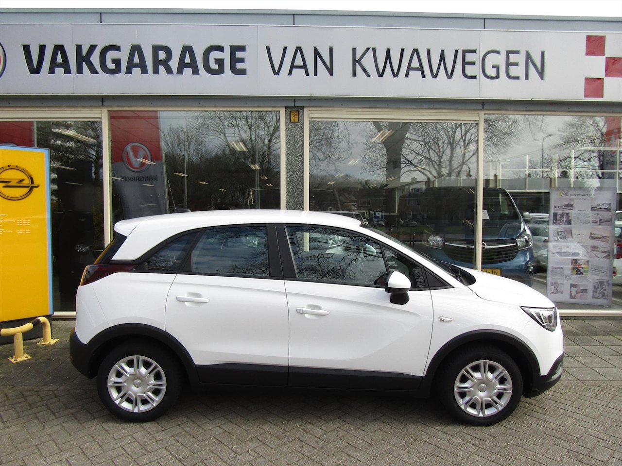 Opel Crossland X - 1.2 NAVIGATIE BLUETOOTH CRUISE CONTROL - AutoWereld.nl