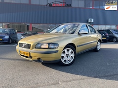 Volvo S60 - 2.4 Edition / AUTOMAAT / YOUNGTIMER