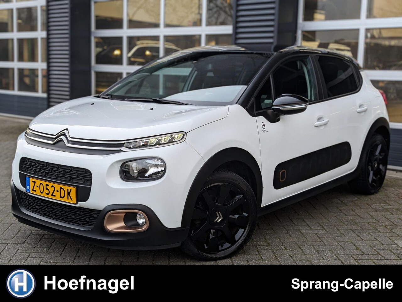 Citroën C3 Origin - 1.2 PureTech Origins 110PK |Cruise|Camera|Stoelverw.|Navi - AutoWereld.nl