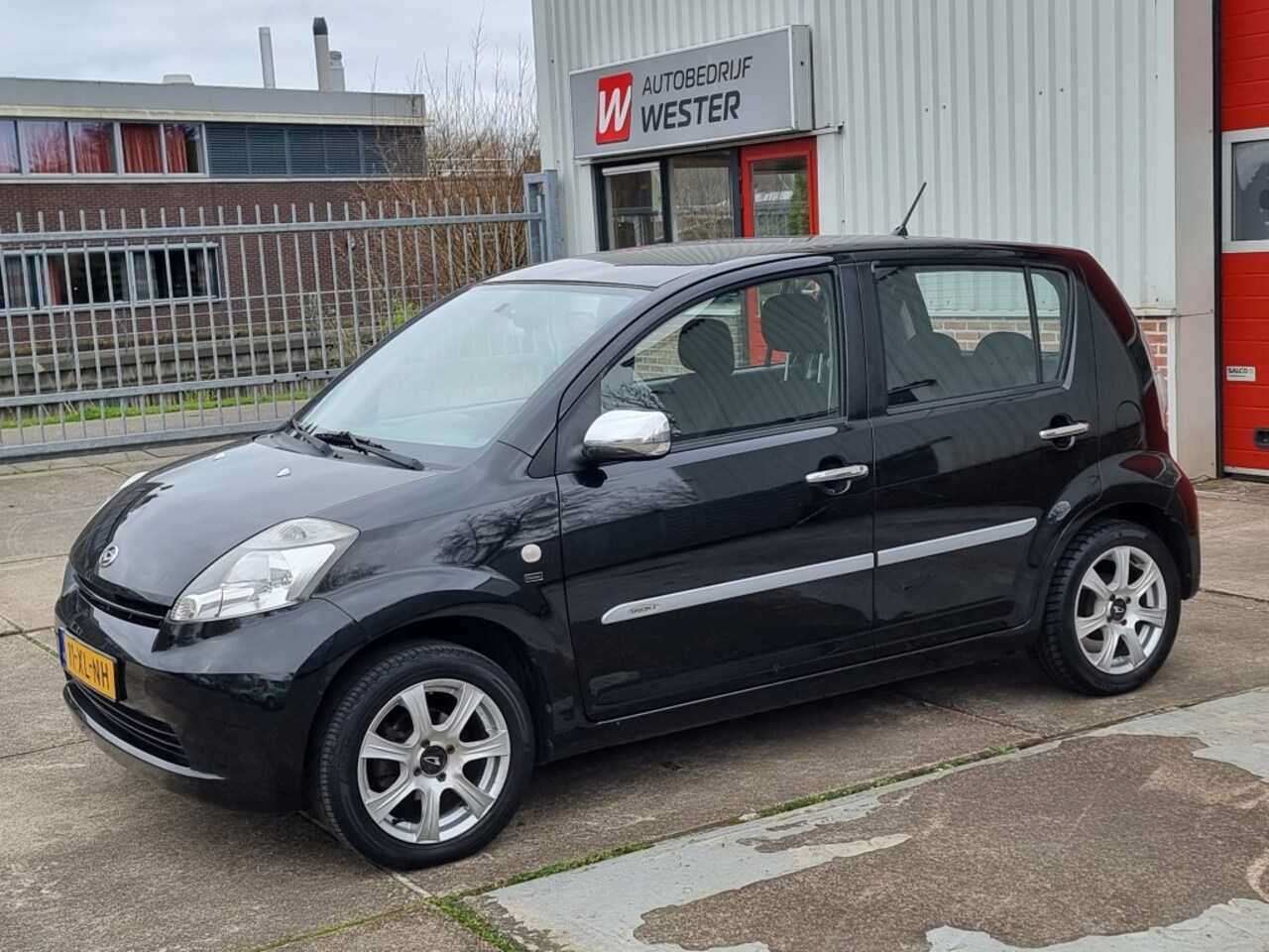 Daihatsu Sirion 2 - 1.0-12V Premium 1.0-12V Premium - AutoWereld.nl