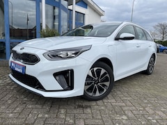 Kia Cee'd Sportswagon - Ceed 1.6 GDI PHEV DynamicLine | Xenon, Keyless, Parkeersensoren + Camera, Stoel- en Stuurv