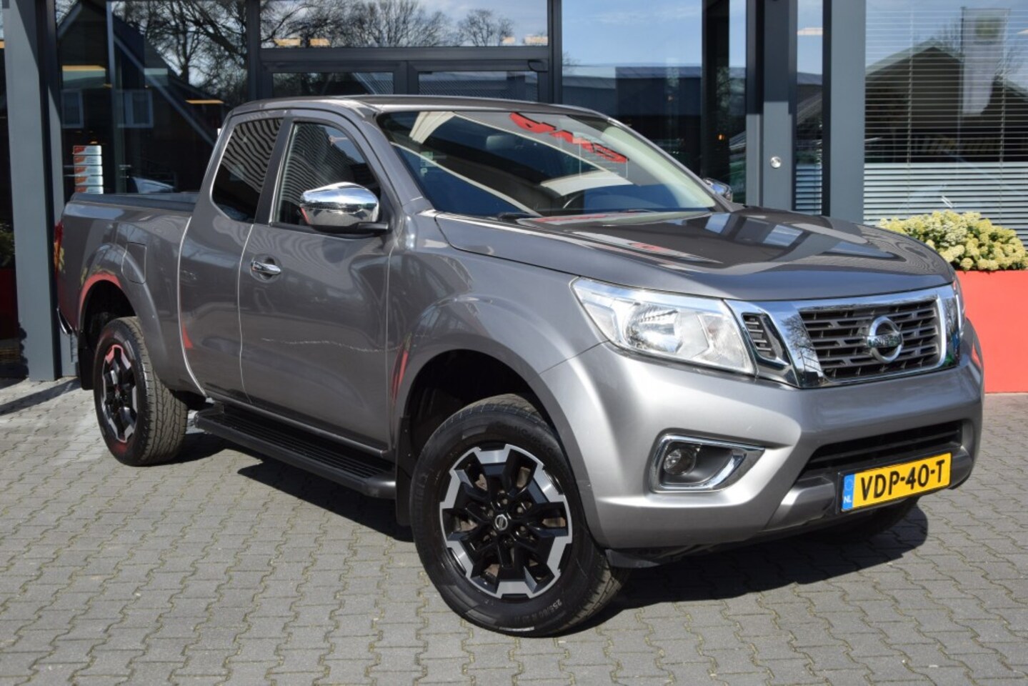 Nissan Navara - 2.3 DCI N-CONNECTA 4WD VAN - AutoWereld.nl