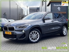 BMW X2 - SDrive18i High Executive | Navi | Trekhaak | PDC | NIEUWSTAAT