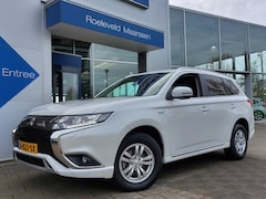 Mitsubishi Outlander - 2.4 PHEV Pure | Origineel NL + BTW-Auto | Apple Carplay + Android Auto | Clima | Cruise |