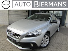 Volvo V40 Cross Country - 1.6 T4 180PK Powershift Momentum | Bus. Pack Pro | Trekh. | El.verst. stoelen