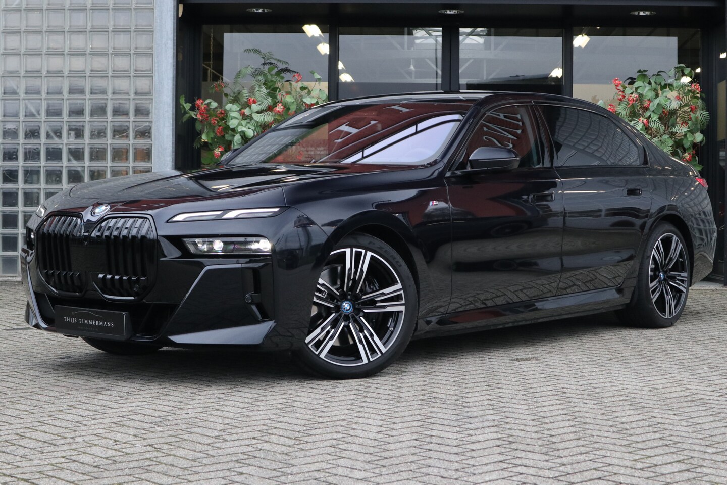 BMW i7 - xDrive60 | M Sportpakket Pro, Carbon interieur, Bowers&Wilkins, Massagestoelen, Achterasbe - AutoWereld.nl