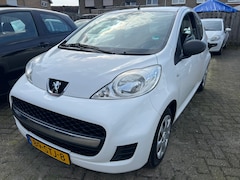 Peugeot 107 - 1.0-12V XR AIRCO