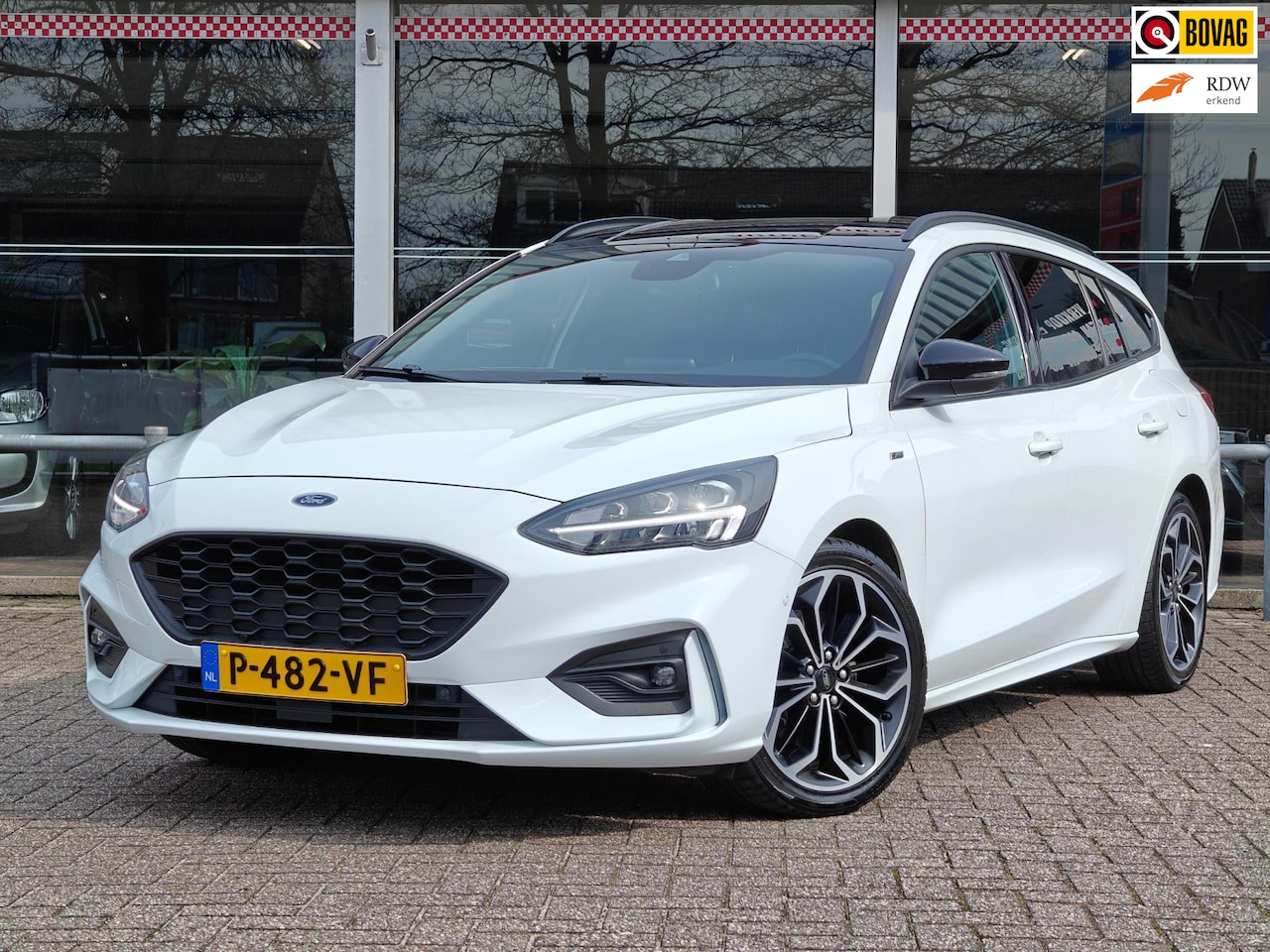 Ford Focus Wagon - 1.0 EcoBoost Vignale ST-Line - AutoWereld.nl