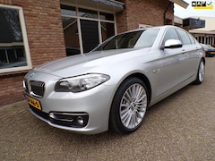 BMW 5-serie - 520i Automaat / Leder / Navi / Schuifdak