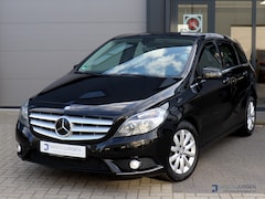 Mercedes-Benz B-klasse - 180 Ambition | Airco | Navi | Leer | Licht- en Zicht Pakket Volledig gedocumenteerd dealer