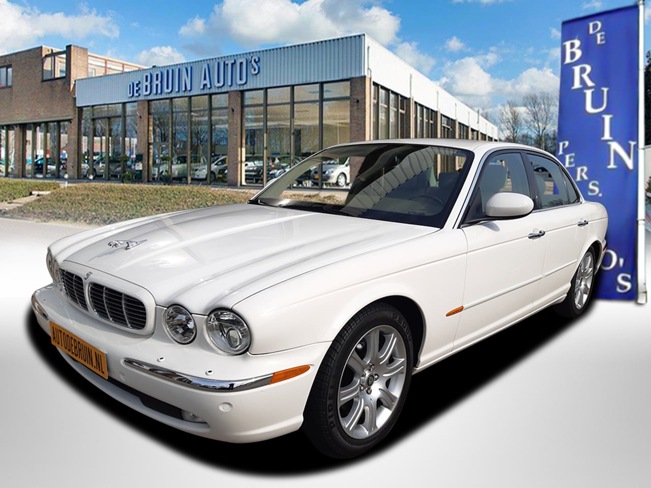 Jaguar XJ - 3.5 V8 Executive UNIEK ! SLECHTS 20660Km - AutoWereld.nl