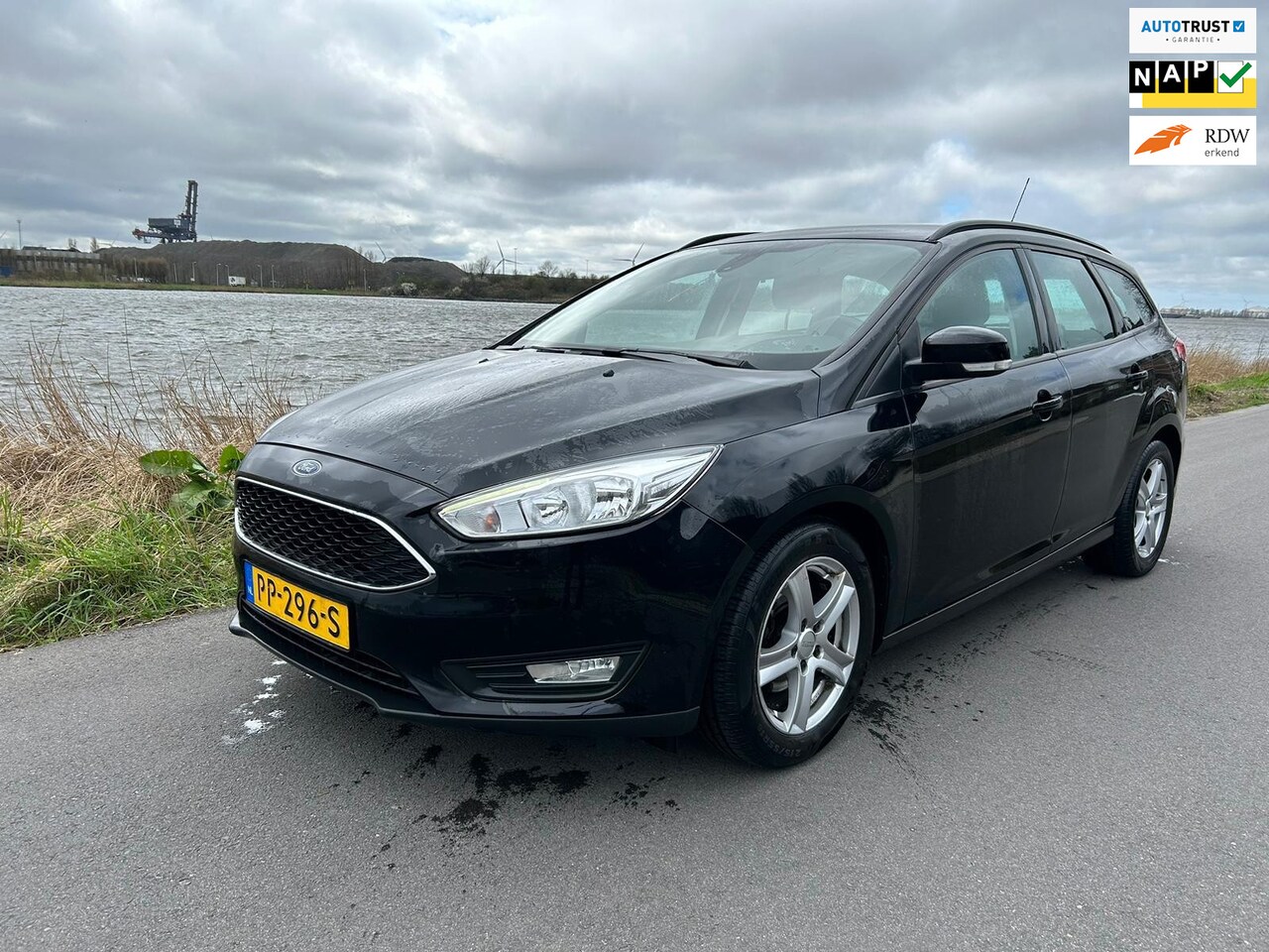 Ford Focus Wagon - 1.0 Trend 1.0 Trend - AutoWereld.nl