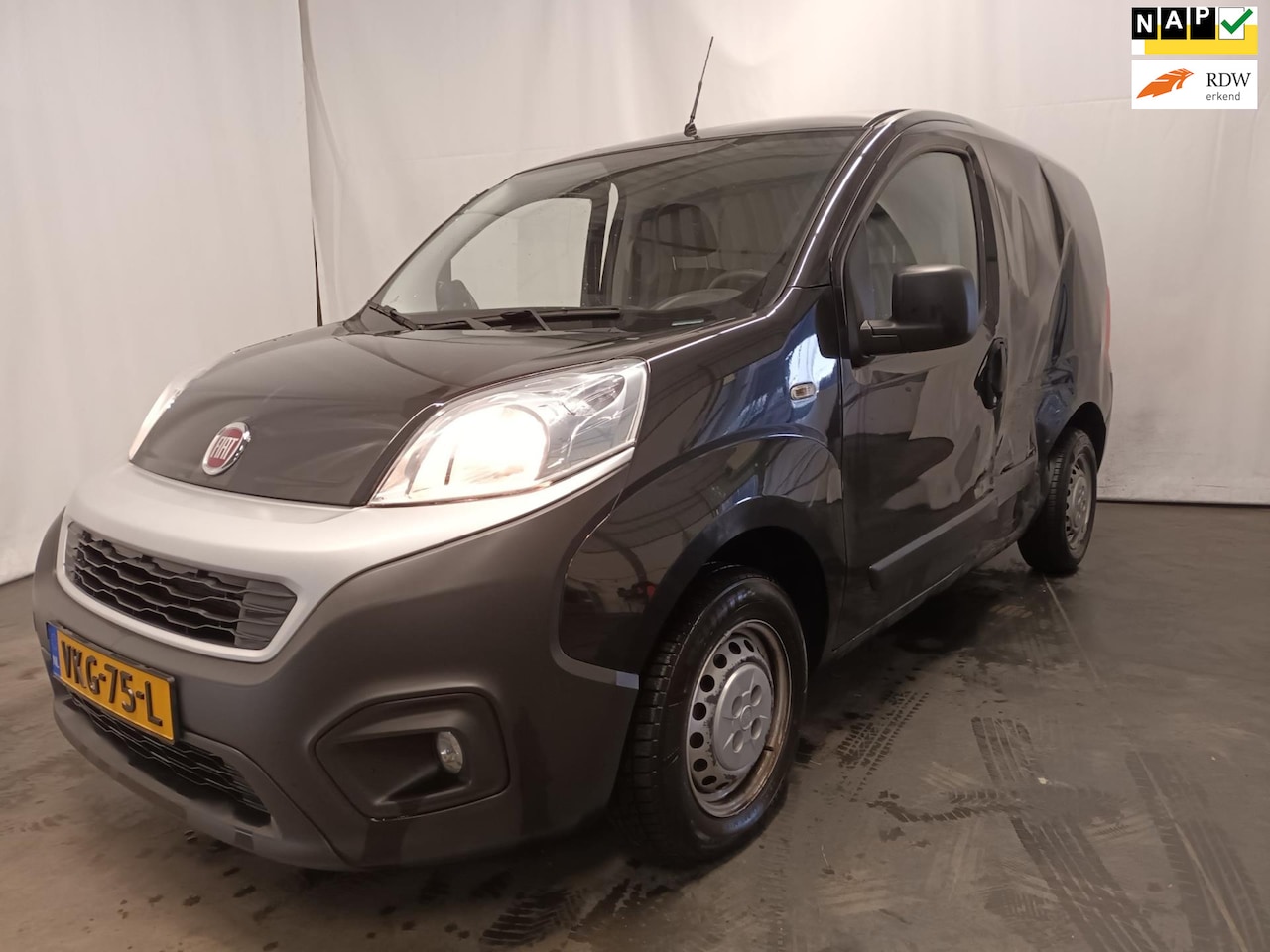 Fiat Fiorino - 1.4 Basis - Trekhaak - Export - Schade - AutoWereld.nl