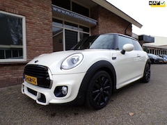 MINI John Cooper Works - 1.5 One Chili JCW / Automaat / Navi / Led / Dealeronderhouden