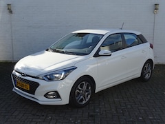 Hyundai i20 - COMFORT AUTOMAAT NAVI + CAMERA