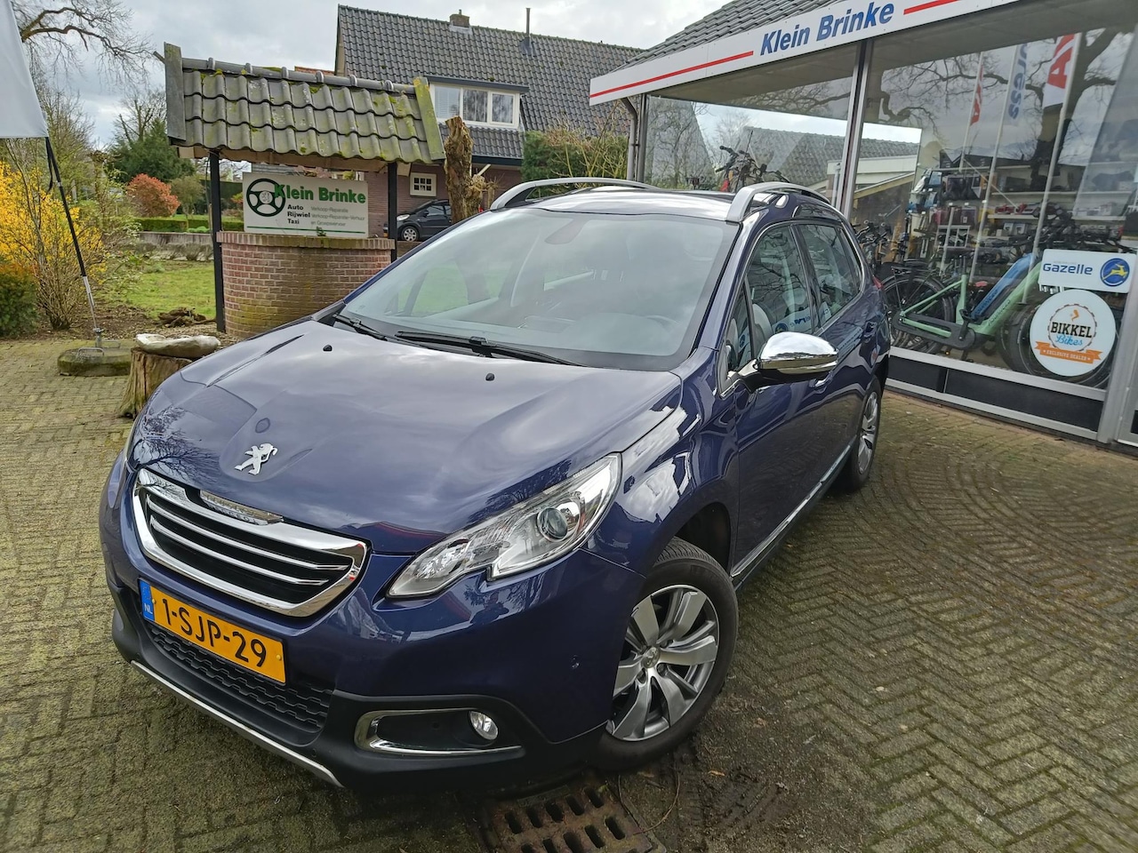 Peugeot 2008 - 1.2 VTi Allure Pack Premium Plus 1.2 VTi Allure Pack Premium Plus - AutoWereld.nl