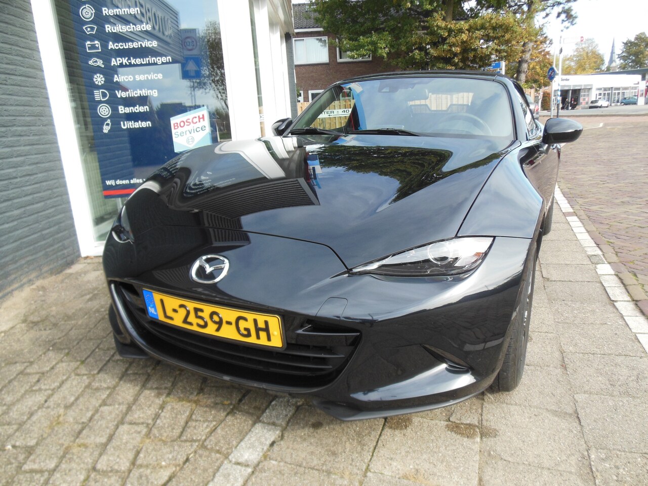 Mazda MX-5 - 1.5 SkyActiv-G leer 12 maanden Bovag garantie  (zomer demo) - AutoWereld.nl