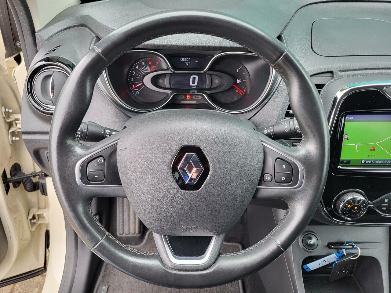 Renault Captur - 0.9 TCe Dynamique Achteruitrijcamera/ private glass/ trekhaak/ navigatie