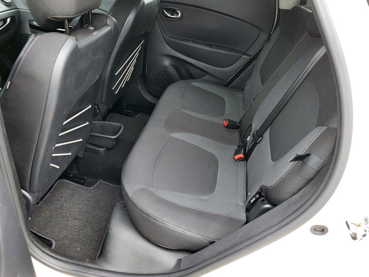 Renault Captur - 0.9 TCe Dynamique Achteruitrijcamera/ private glass/ trekhaak/ navigatie