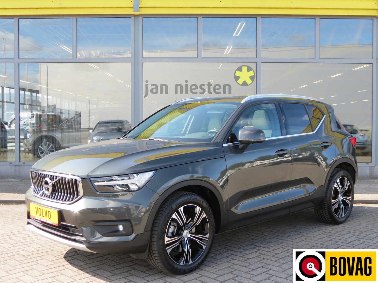 Volvo XC40 - 2.0 T4 AWD Inscription / IntelliSafe / Four-C / Luxury / Harman Kardon - AutoWereld.nl