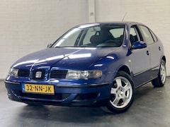 Seat Leon - 1.6-16V Stella |Airco |Nieuwe APK |CruiseC |NAP