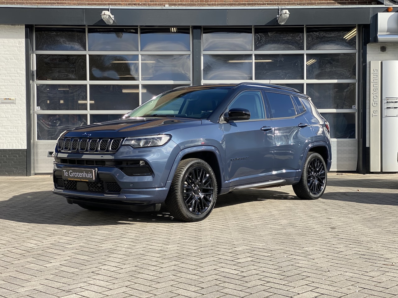 Jeep Compass - S 4xe 240 Plug-in Hybrid Electric - AutoWereld.nl