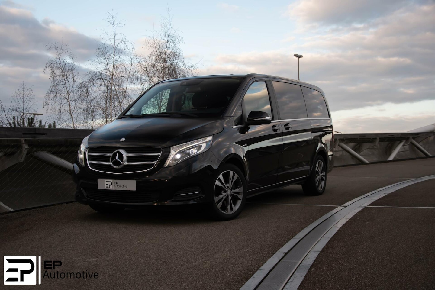 Mercedes-Benz V-klasse - 250 BlueTEC Lang DC|Leder|AMG|Grote NAVI| - AutoWereld.nl