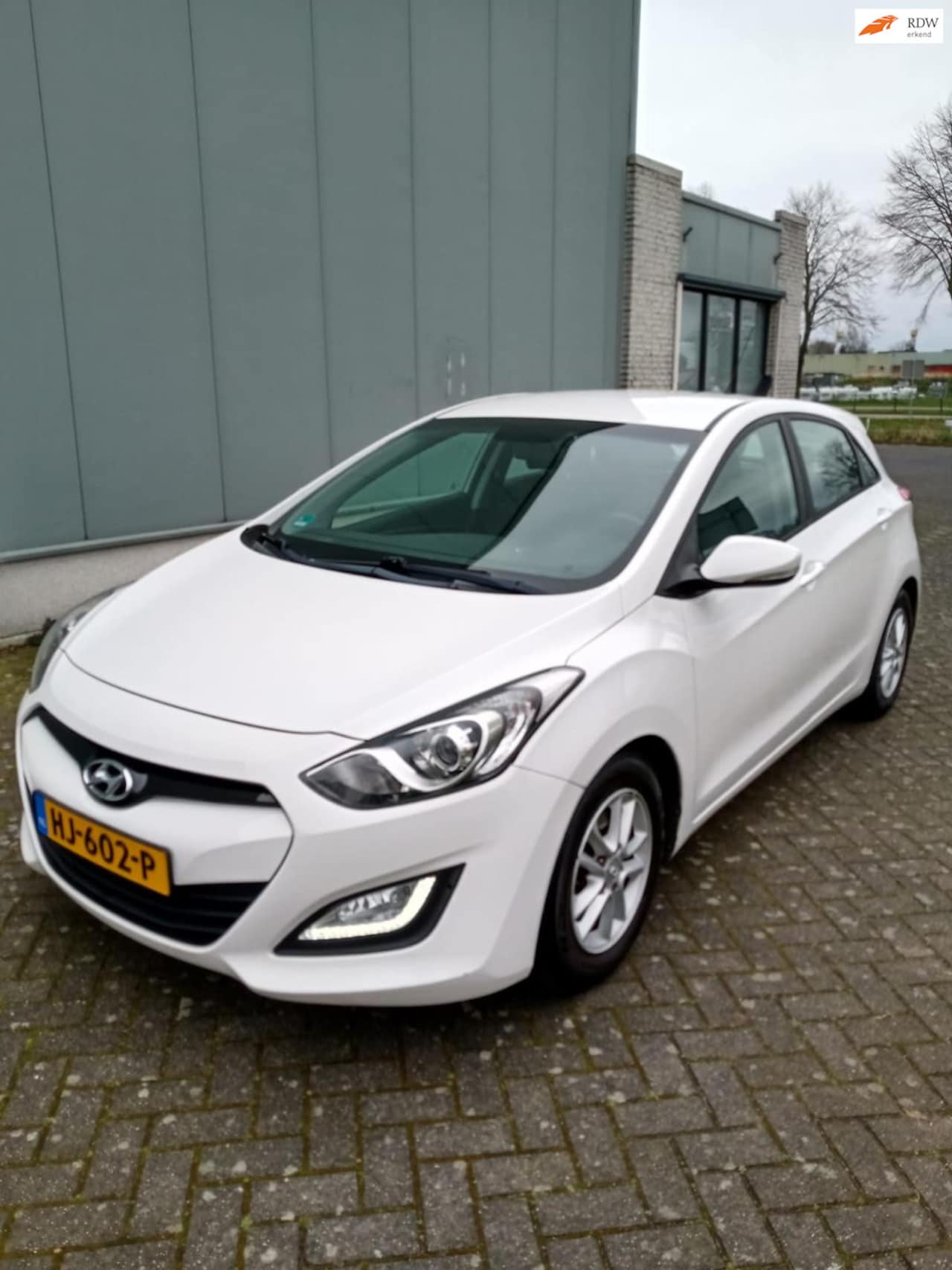 Hyundai i30 - 1.4i i-Motion Business 1.4i i-Motion Business - AutoWereld.nl