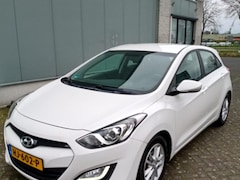 Hyundai i30 - 1.4i i-Motion Business heel mooi perfect