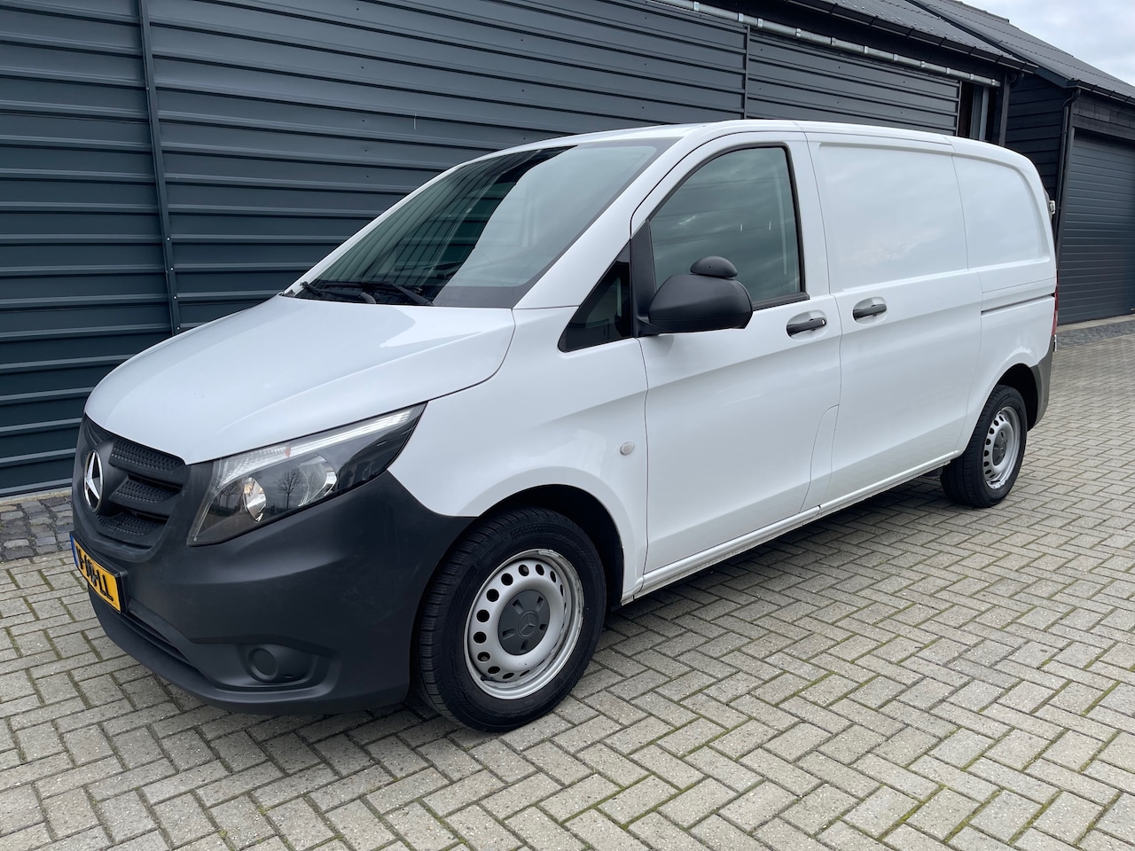 Mercedes-Benz Vito - 114 CDI 2X schuifdeur clima Cruise 2018 - AutoWereld.nl