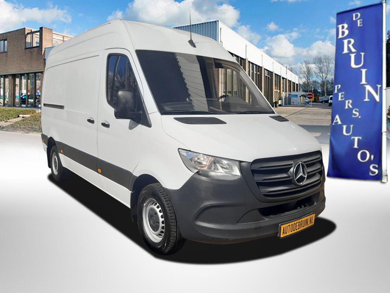 Mercedes-Benz Sprinter - 316 CDI Autom. L2H2 Airco Cruise MBux - AutoWereld.nl