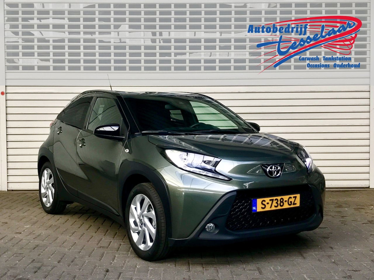 Toyota Aygo X - 1.0 VVT-i S-CVT Intro Edition Rijklaarprijs! - AutoWereld.nl