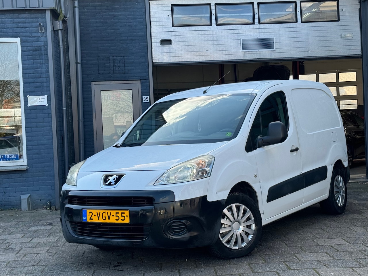 Peugeot Partner - 120 1.6 HDI L1 XR | Airco | APK | N.A.P - AutoWereld.nl