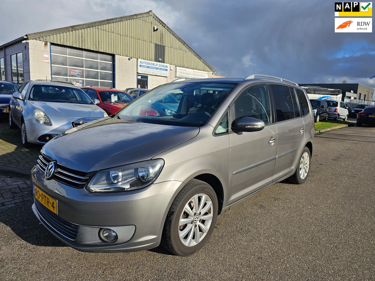 Volkswagen Touran - 1.2 TSI Highline BlueMotion NAV.+ Clima Bj:2011 NAP! - AutoWereld.nl