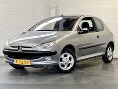 Peugeot 206 - 1.4 Gentry |Clima |Airco |Stuurbkr |Nieuwe Apk