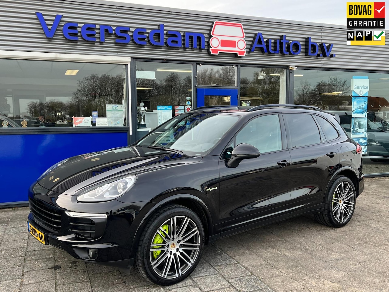 Porsche Cayenne - 3.0 S E-Hybrid 3.0 S E-Hybrid, Electr, panoramdak, leer. trekhaak uitklapbaar enz.. - AutoWereld.nl